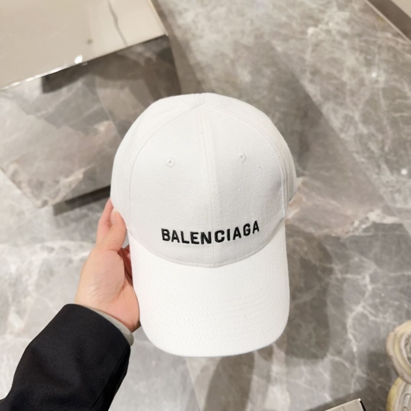 BALENCIAGA